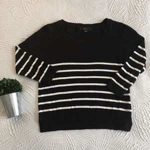 ❗️Black & White Stripped Forever 21 Sweater